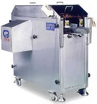 Filleting machine for processing fish